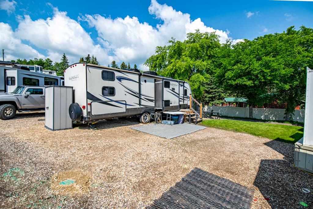 10-25054 South Pine Lake Road, Rural Red Deer County, Alberta, T0C 0J0 (113666478)