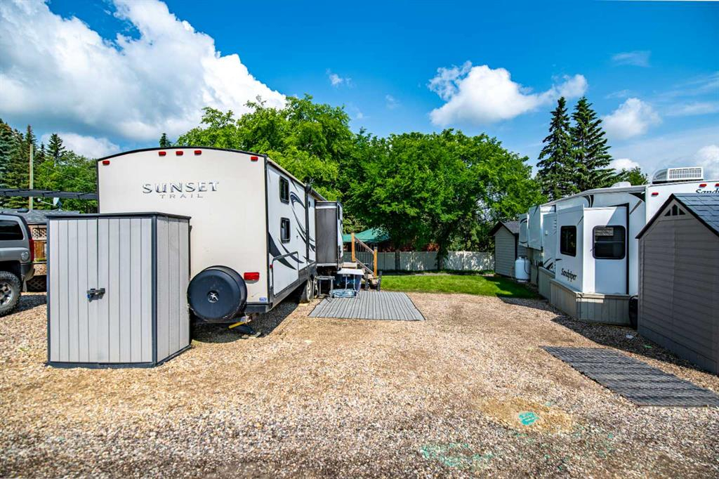 10-25054 South Pine Lake Road, Rural Red Deer County, Alberta, T0C 0J0 (113666478)