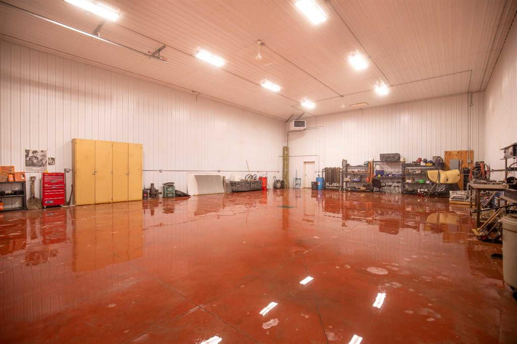 3021 Township Road 400, Rural Lacombe County, Alberta, T0M 0X0 (113725215)