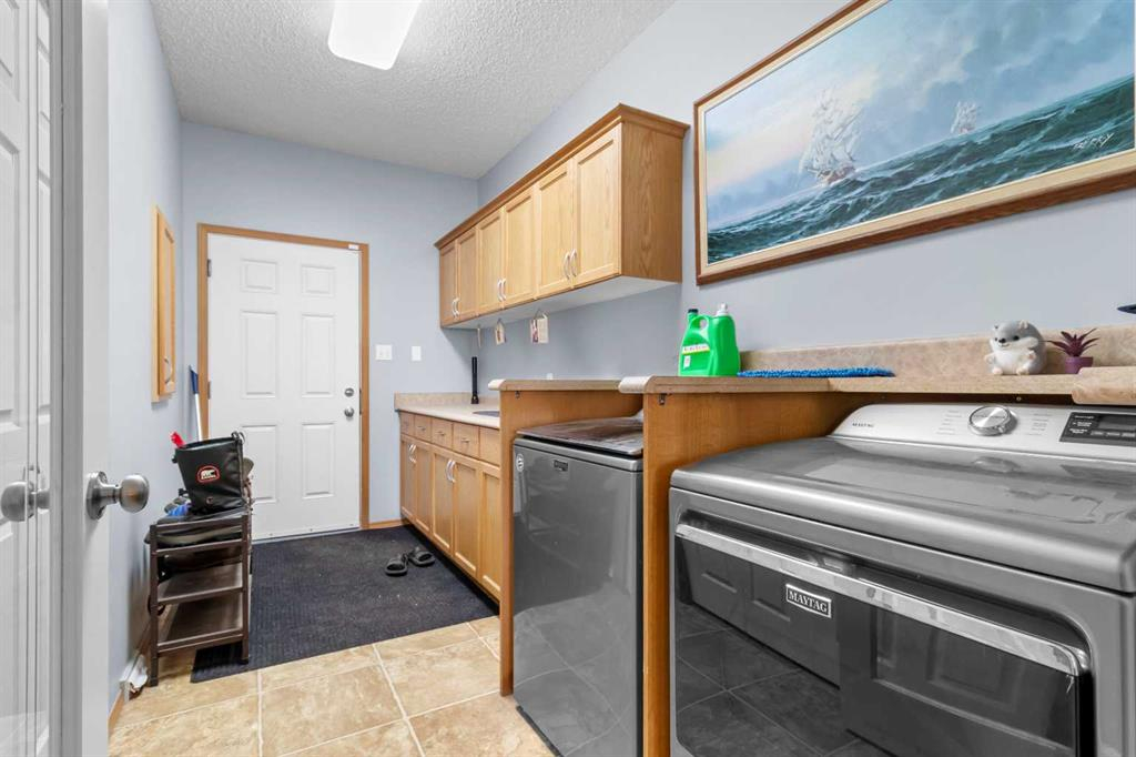 393320 261 Range, Rural Lacombe County, Alberta, T0M0J0 (113811657)