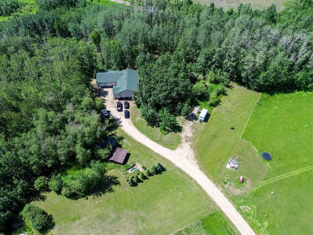 393320 261 Range, Rural Lacombe County, Alberta, T0M0J0 (113811657)