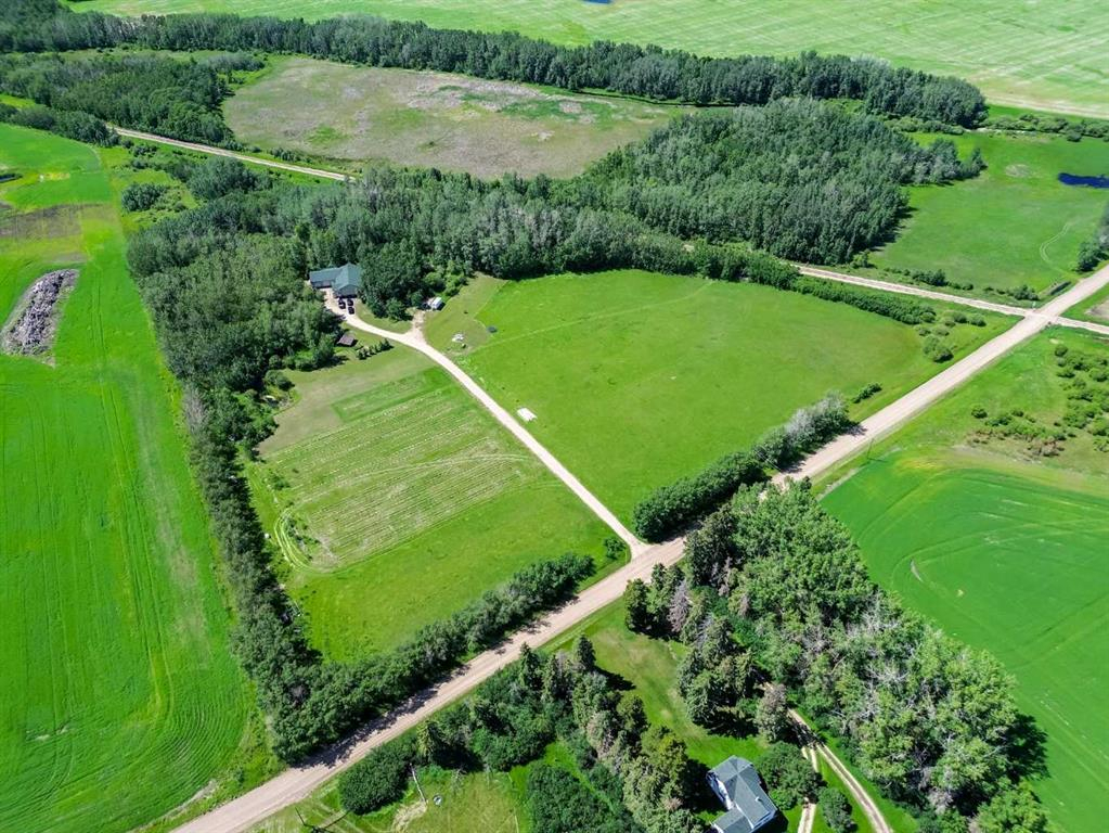 393320 261 Range, Rural Lacombe County, Alberta, T0M0J0 (113811657)