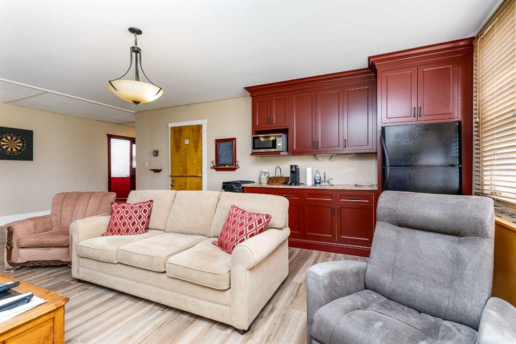 2460 36 Avenue, Rural Red Deer County, Alberta, T4S 2G3 (113931735)