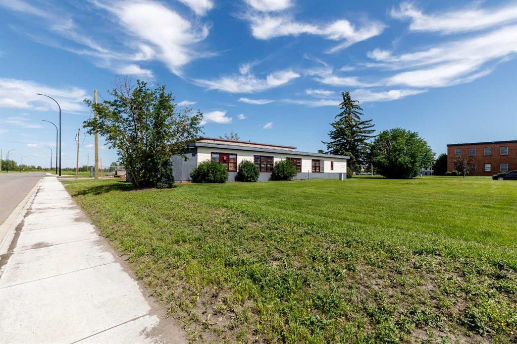 2460 36 Avenue, Rural Red Deer County, Alberta, T4S 2G3 (113931735)