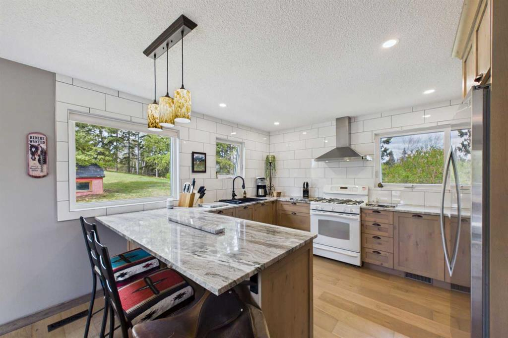 10-2168 587 Highway, Rural Red Deer County, Alberta, T0M 0K0 (114169320)