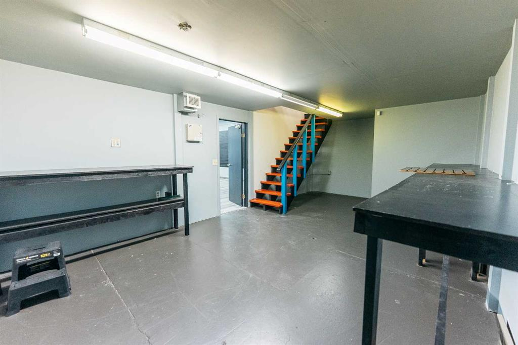 Bay 9-4801 51 Avenue, Red Deer, Alberta, T4N 4H2 (114490906)