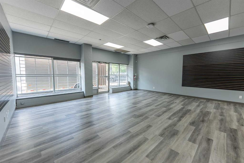 Bay 9-4801 51 Avenue, Red Deer, Alberta, T4N 4H2 (114490906)