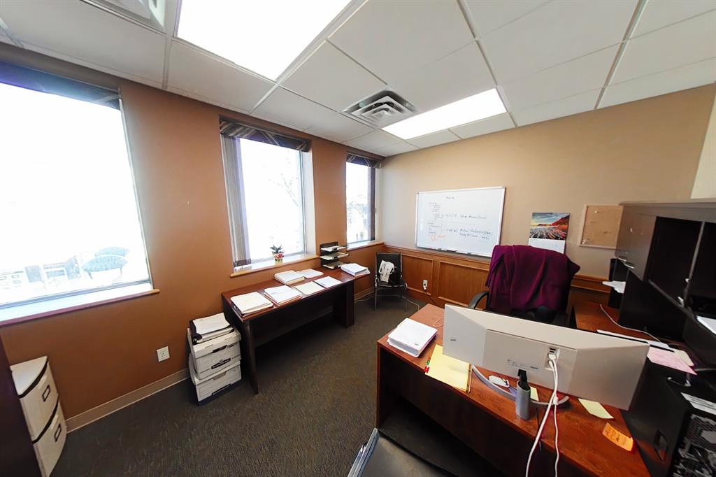 209-4815 50 Avenue, Red Deer, Alberta, T4N 4A5 (114502364)