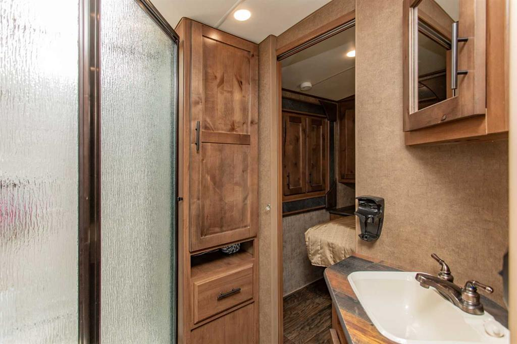 4034-25054 South Pine Lake Road, Rural Red Deer County, Alberta, T0M 1R0 (114503876)