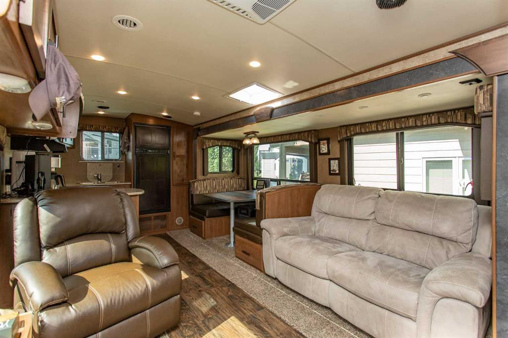 4034-25054 South Pine Lake Road, Rural Red Deer County, Alberta, T0M 1R0 (114503876)