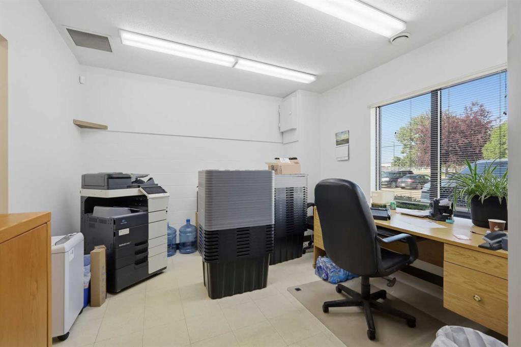 9-10-7719 Edgar Industrial Drive, Red Deer, Alberta, T4P 3R2 (114567016)