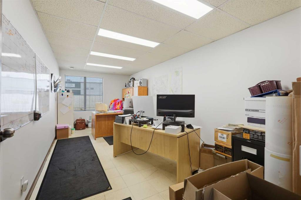 9-10-7719 Edgar Industrial Drive, Red Deer, Alberta, T4P 3R2 (114567016)