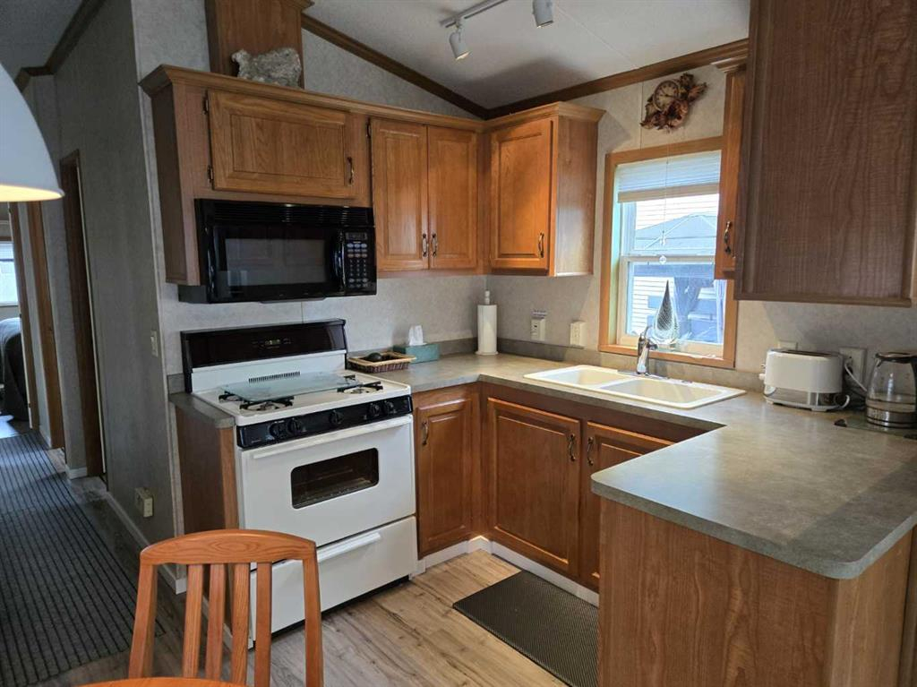 722- Carefree Resort, Rural Red Deer County, Alberta, T4G 0K6 (115450703)