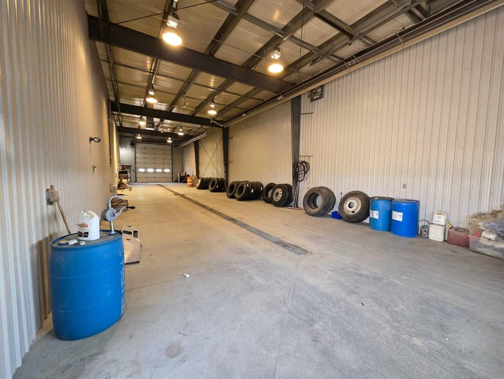 28244 Highway 590, Rural Red Deer County, Alberta, T4G 0E6 (115570810)