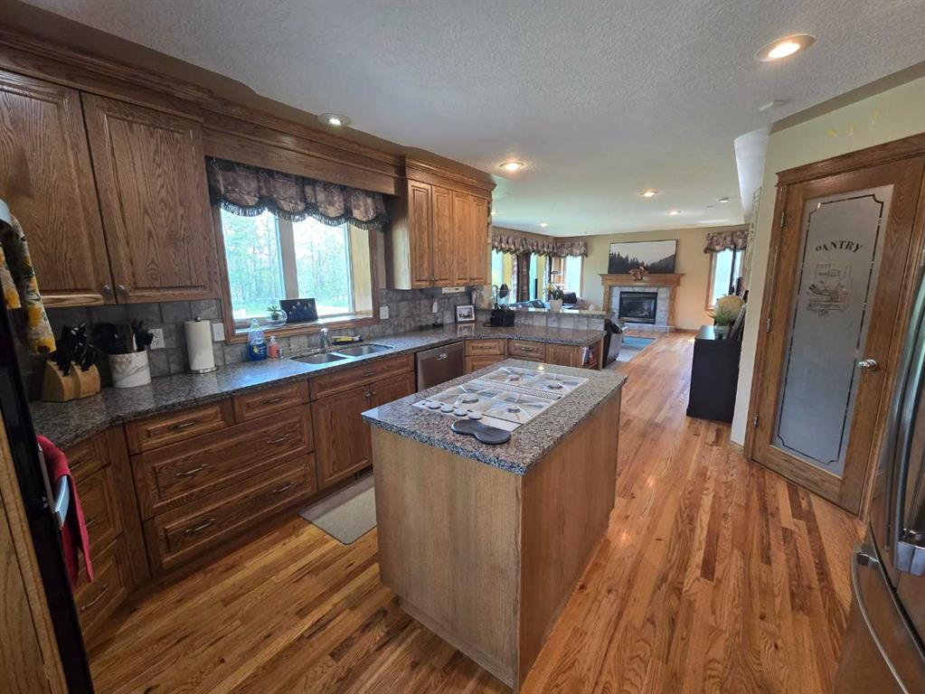 28244 Highway 590, Rural Red Deer County, Alberta, T4G 0E6 (115570810)