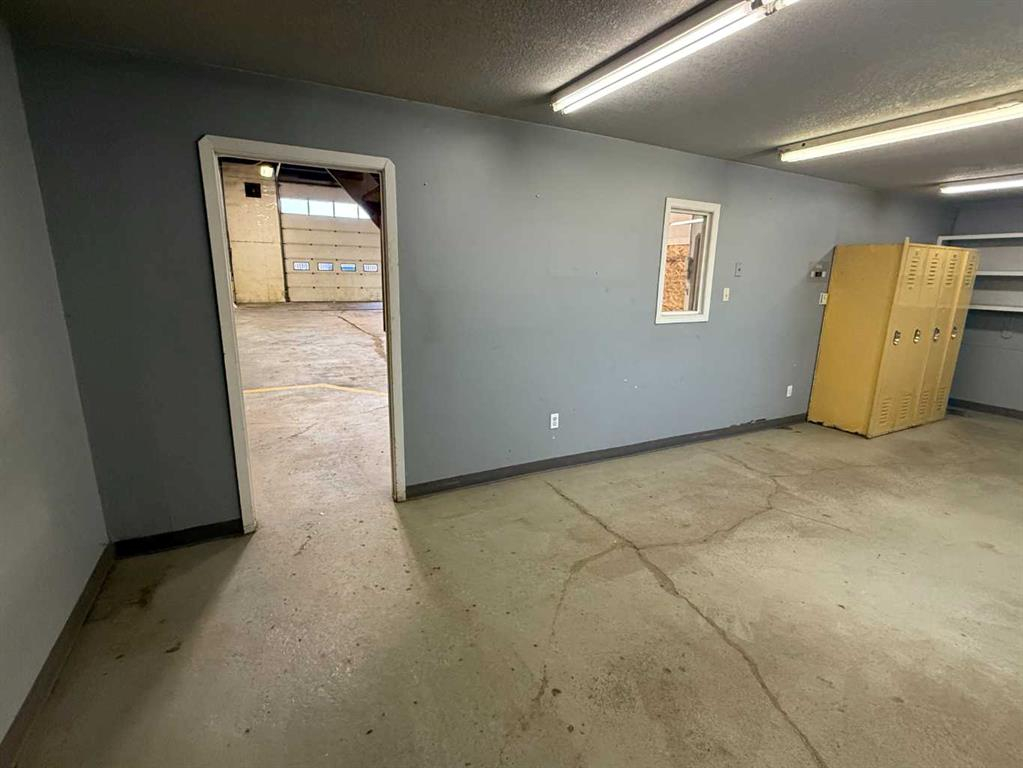 C-4008 Landry Avenue, Rural Red Deer County, Alberta, T4S 2B3 (115608187)