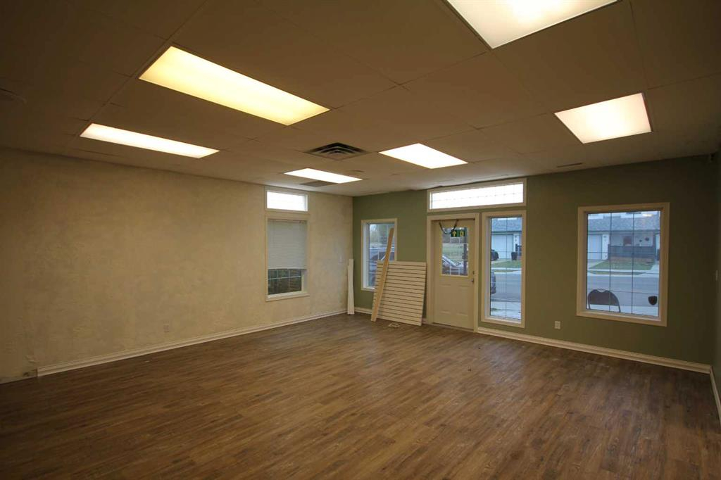 110-5227 Lakeshore Drive, Sylvan Lake, Alberta, T4S 1Y8 (116359038)