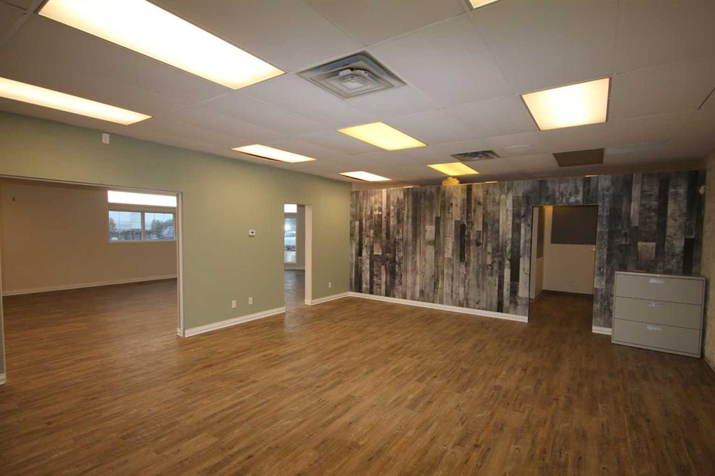 110-5227 Lakeshore Drive, Sylvan Lake, Alberta, T4S 1Y8 (116359038)
