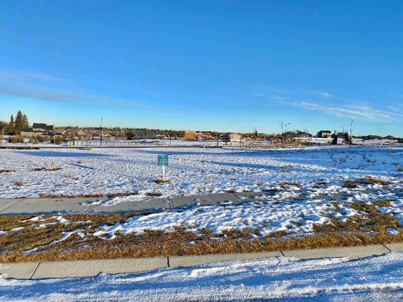 9 Springfield Avenue, Sylvan Lake, Alberta, T4S 0S4 (77454915)