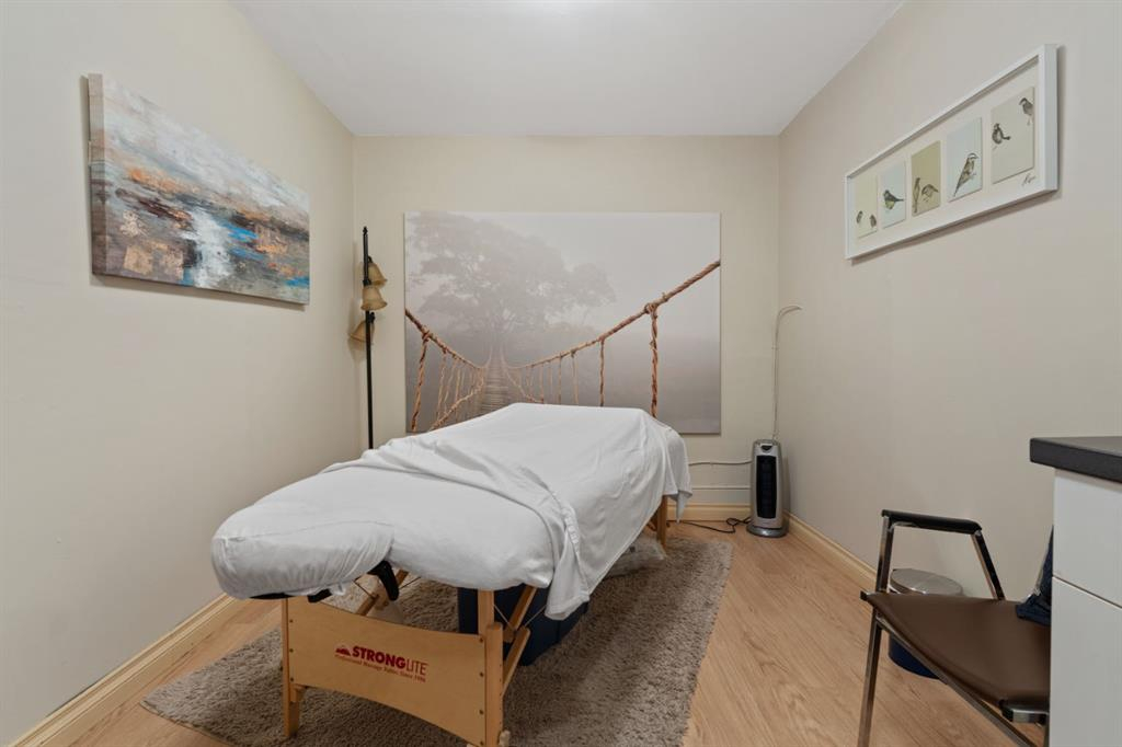 4933 49 Street, Camrose, Alberta, T4V 1N3 (80541868)