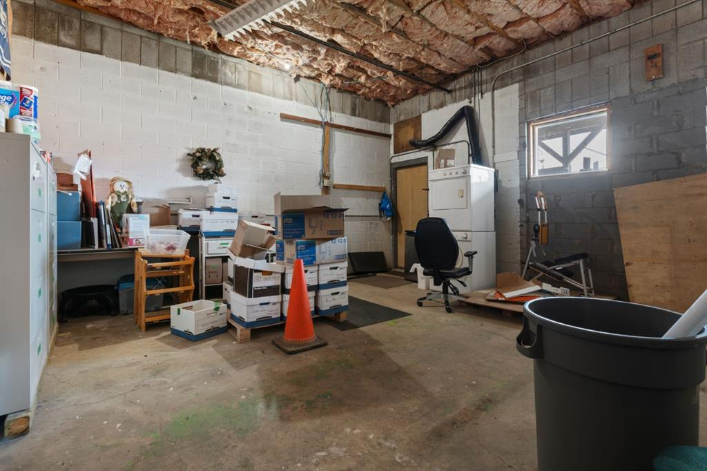 4933 49 Street, Camrose, Alberta, T4V 1N3 (80541868)