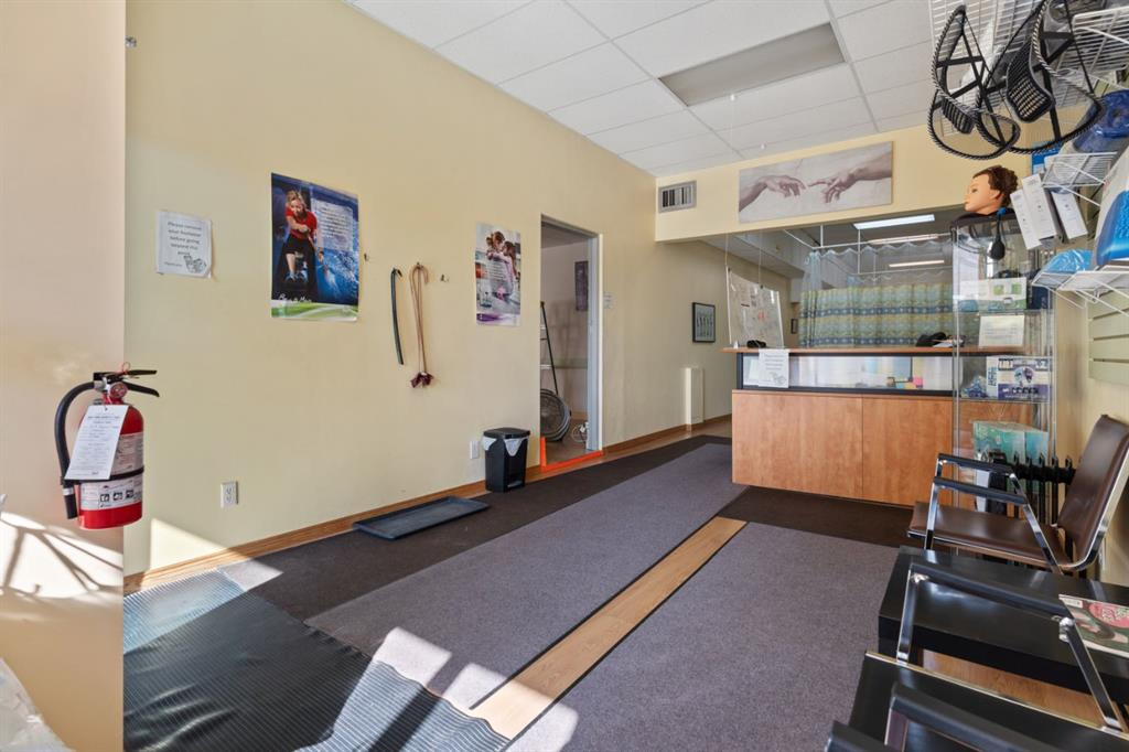 4933 49 Street, Camrose, Alberta, T4V 1N3 (80541868)