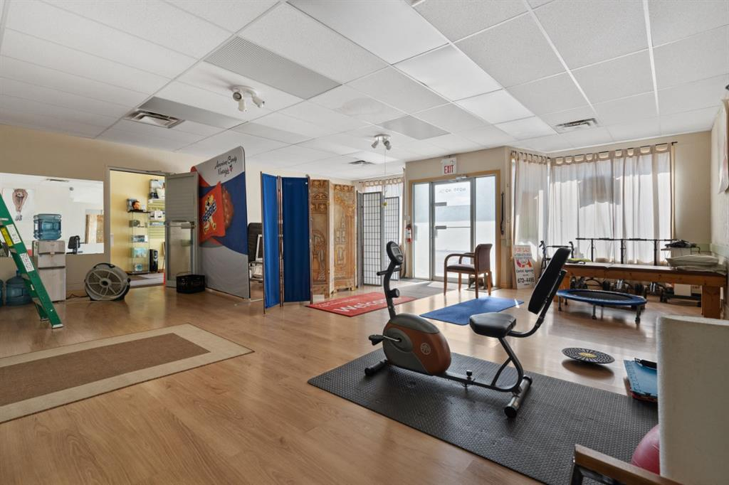 4933 49 Street, Camrose, Alberta, T4V 1N3 (80541868)