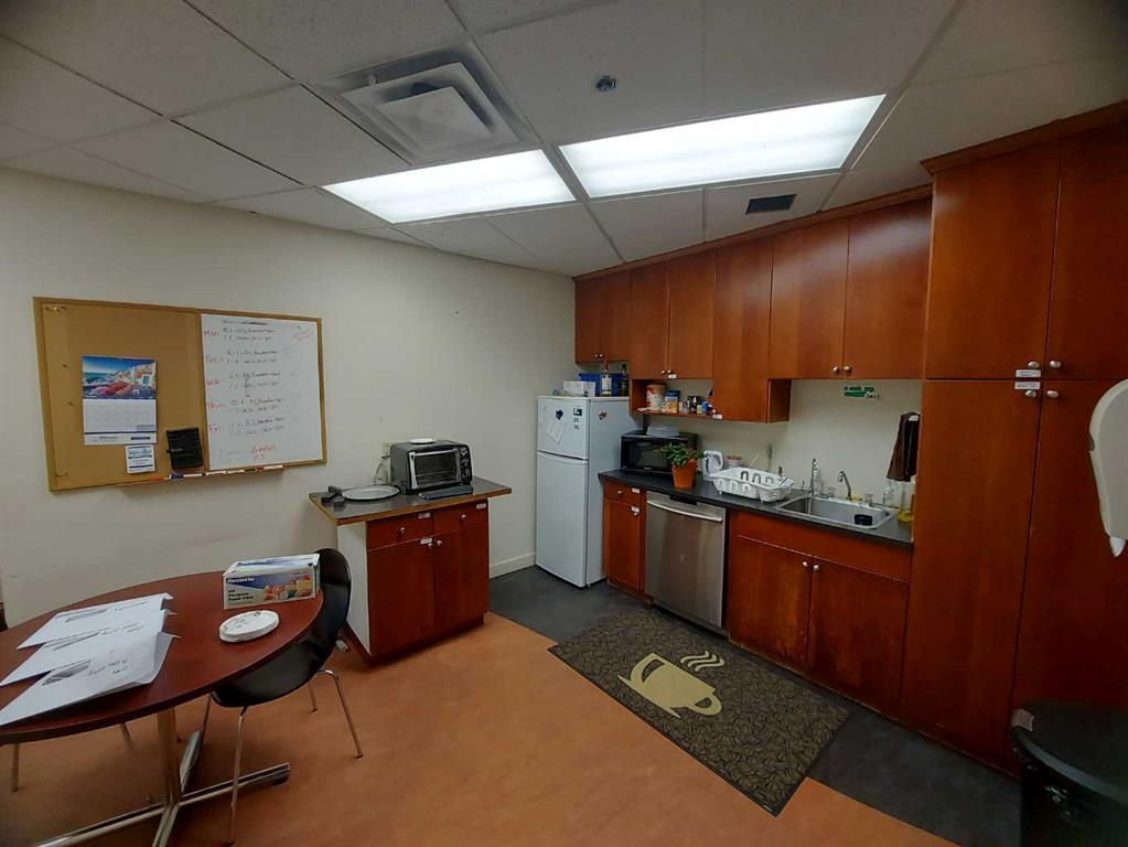 101-4320 50 Avenue, Red Deer, Alberta, T4N 3Z6 (86589907)