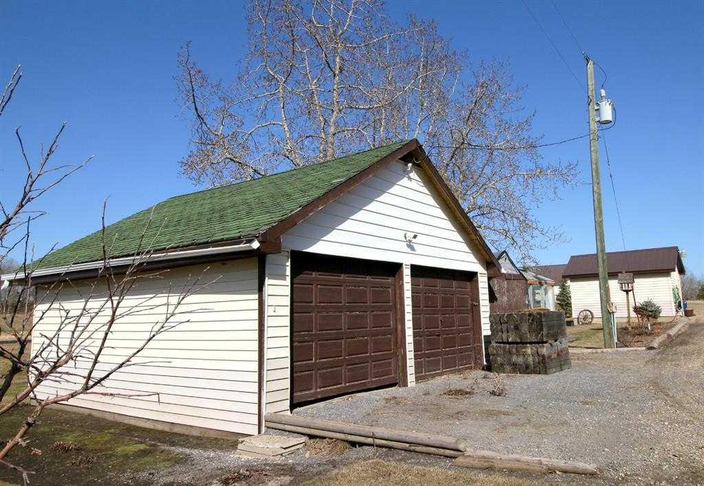 39525 Highway 766, Rural Lacombe County, Alberta, T0M0X0 (89230968)