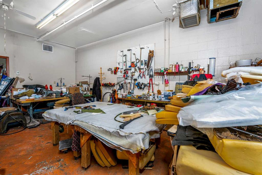 5014 48 Street, Camrose, Alberta, T4V 1M1 (90924134)