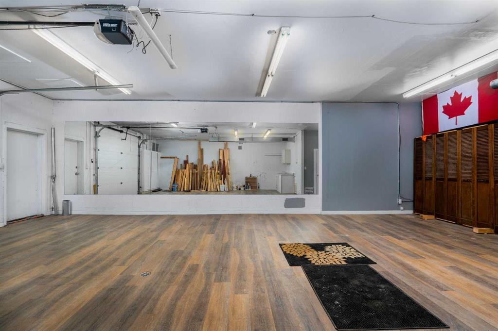 5014 48 Street, Camrose, Alberta, T4V 1M1 (90924134)