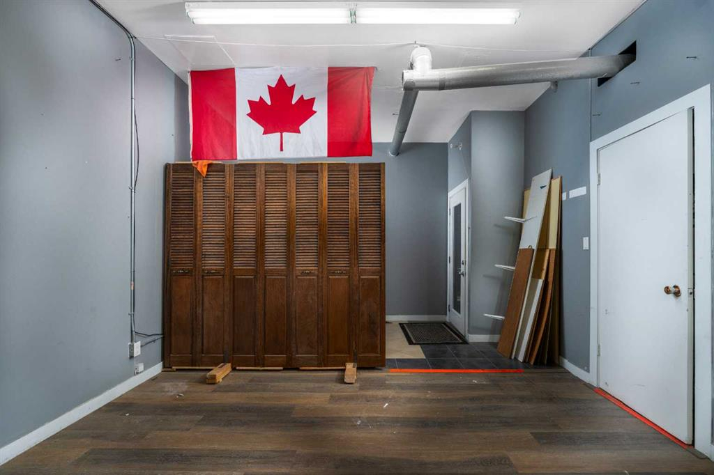 5014 48 Street, Camrose, Alberta, T4V 1M1 (90924134)