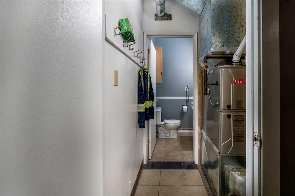 5014 48 Street, Camrose, Alberta, T4V 1M1 (90924134)