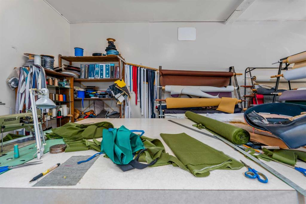 5014 48 Street, Camrose, Alberta, T4V 1M1 (90924134)