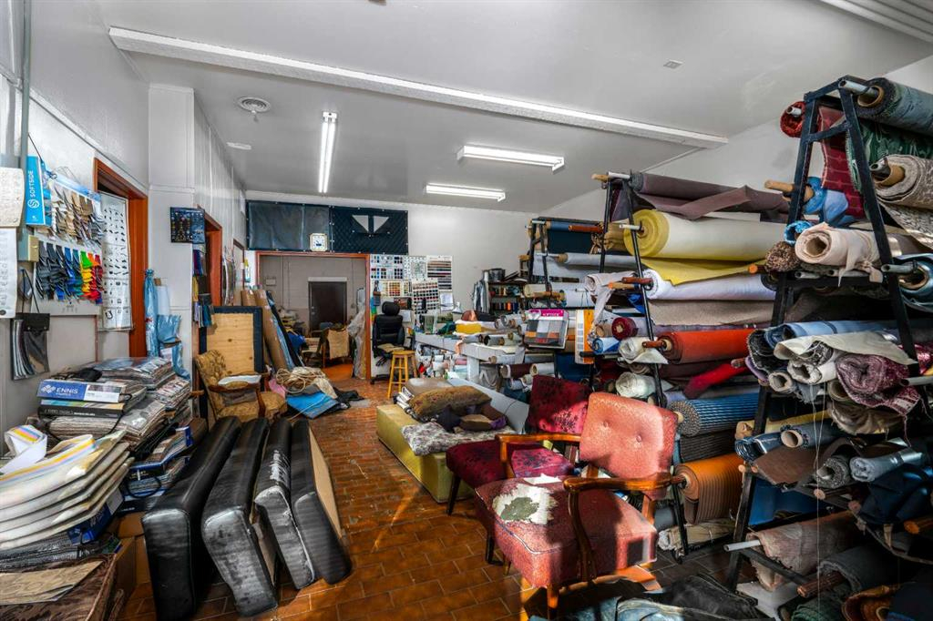 5014 48 Street, Camrose, Alberta, T4V 1M1 (90924134)