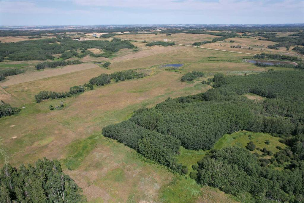 On Hwy 816, Rural Red Deer County, Alberta, T4E 0V5 (93658137)
