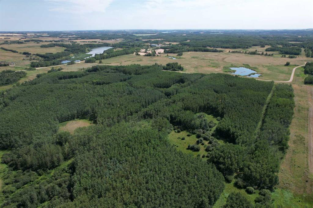 On Hwy 816, Rural Red Deer County, Alberta, T4E 0V5 (93658137)