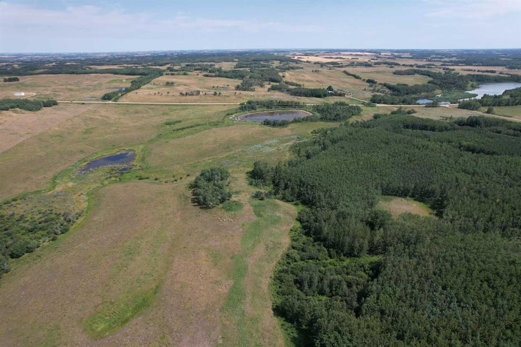 On Hwy 816, Rural Red Deer County, Alberta, T4E 0V5 (93658137)
