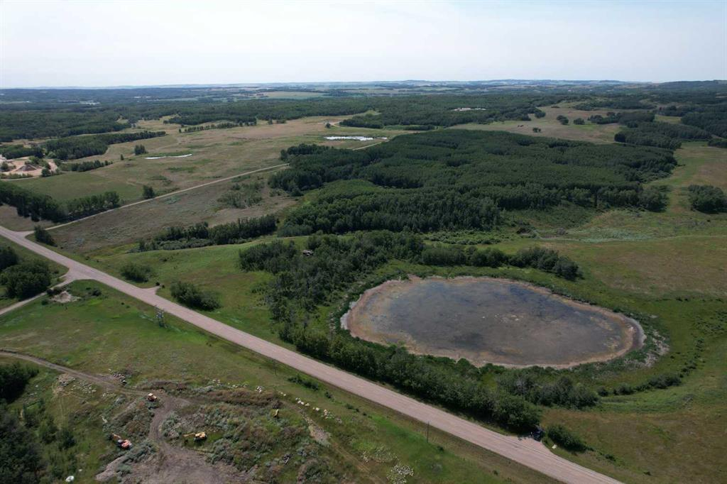 On Hwy 816, Rural Red Deer County, Alberta, T4E 0V5 (93658137)