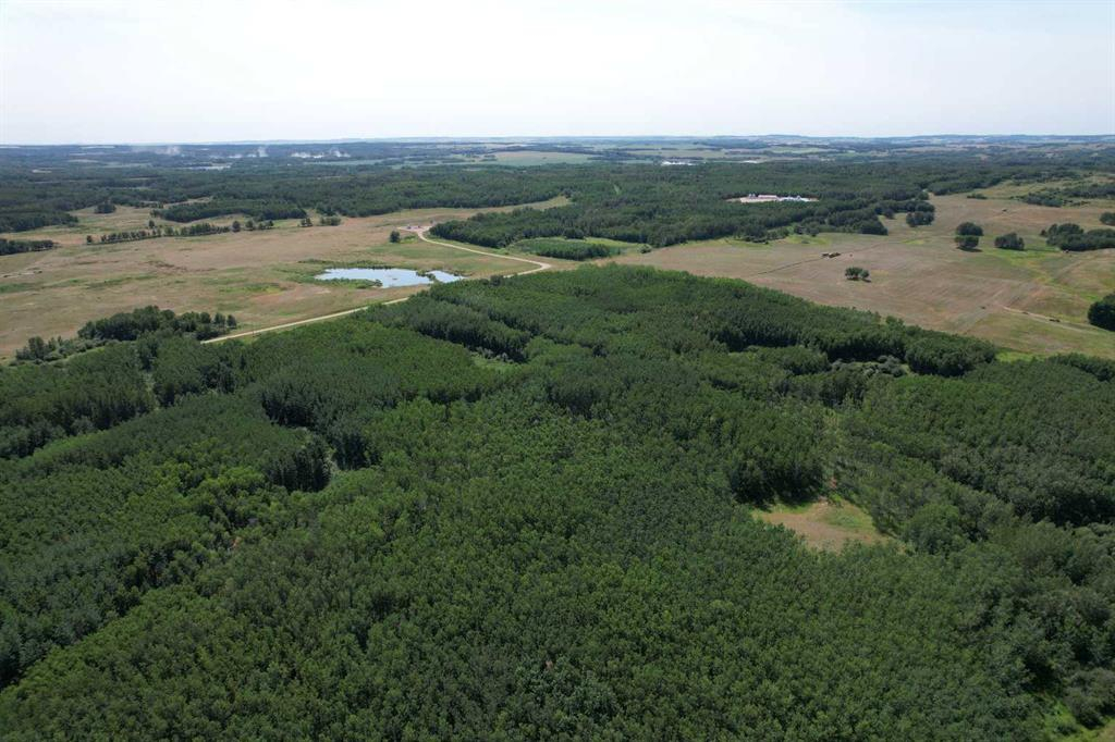 On Hwy 816, Rural Red Deer County, Alberta, T4E 0V5 (93658137)