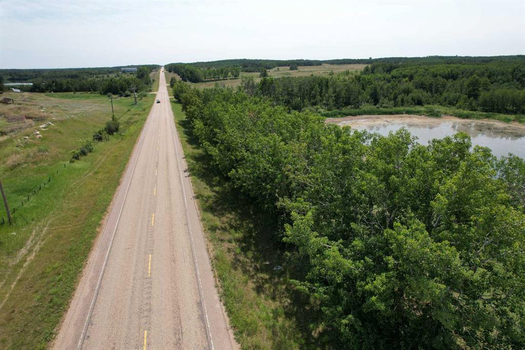 On Hwy 816, Rural Red Deer County, Alberta, T4E 0V5 (93658137)
