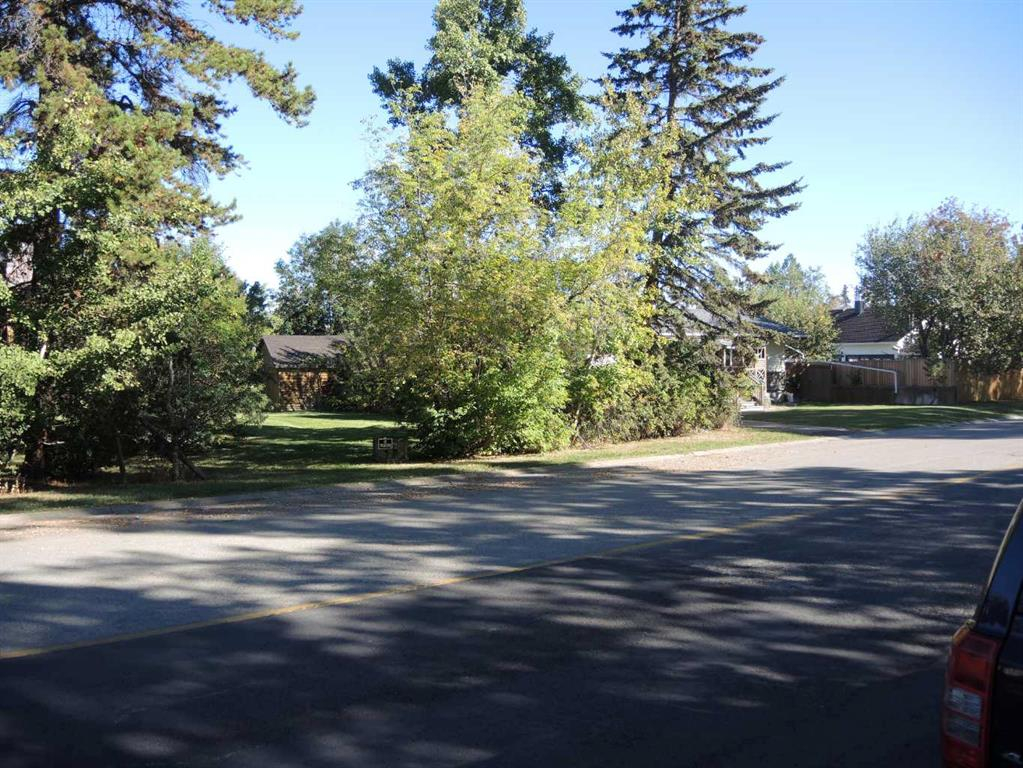 5116 50 Avenue, Sylvan Lake, Alberta, T4S 1E6 (94750769)