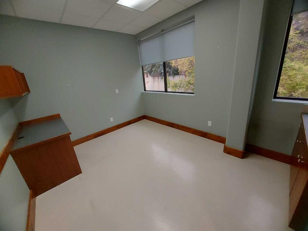 210-4320 50 Avenue, Red Deer, Alberta, T4N 3Z6 (95889573)