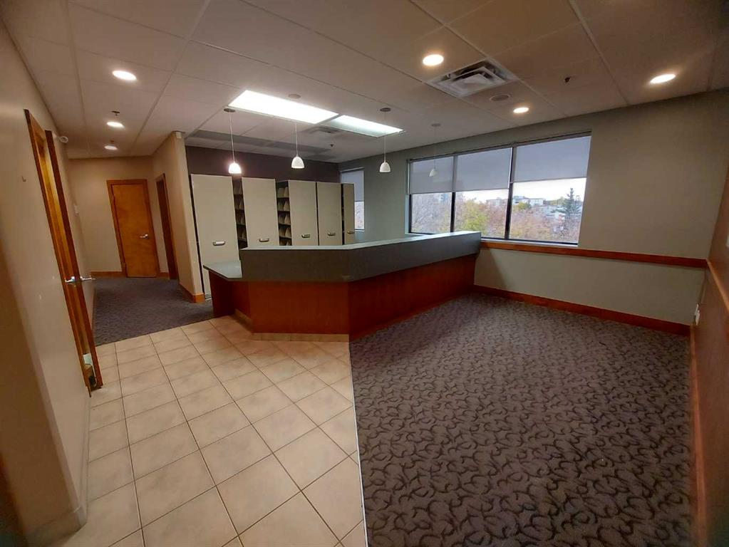 210-4320 50 Avenue, Red Deer, Alberta, T4N 3Z6 (95889573)