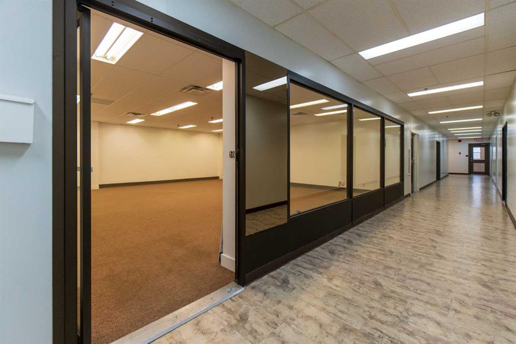 203-4929 50 Street, Red Deer, Alberta, T4N 1X9 (96099758)