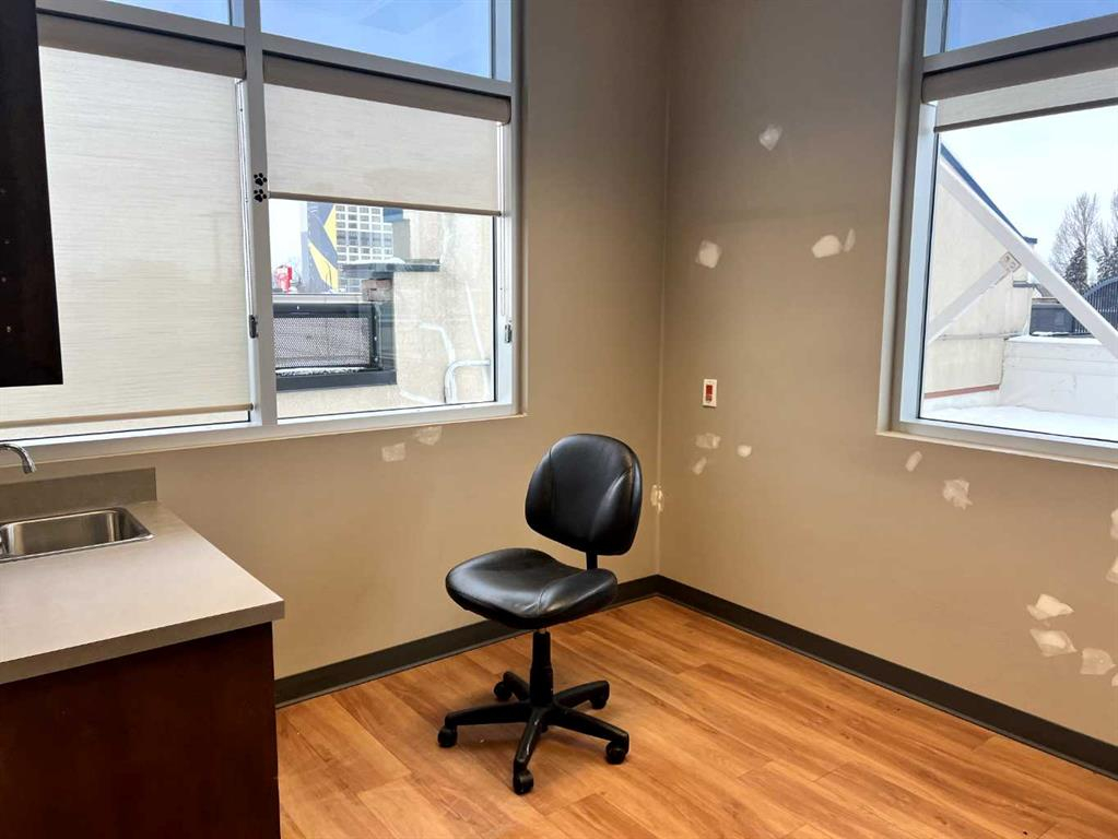 201A-3215 49 Avenue, Red Deer, Alberta, T2N 0M8 (97098681)
