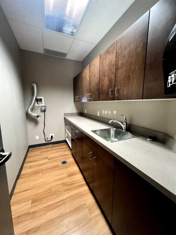 201A-3215 49 Avenue, Red Deer, Alberta, T2N 0M8 (97098681)