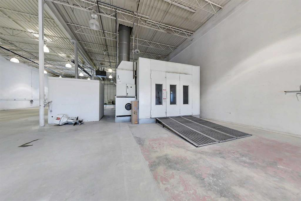 Bays 4-5-7419 50 Avenue, Red Deer, Alberta, T4P 1M5 (97989018)