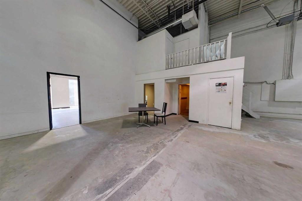 Bays 4-5-7419 50 Avenue, Red Deer, Alberta, T4P 1M5 (97989018)