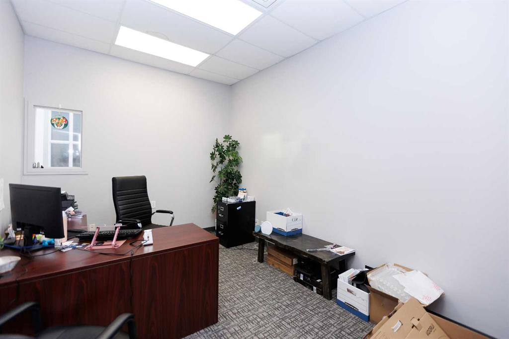 4730 50 Street, Red Deer, Alberta, T4N 1X2 (98138257)